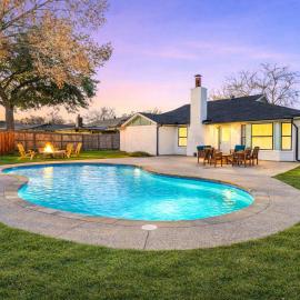 Golden DFW - Near Stadiums, Large Pool, Fire Pit