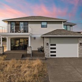 The Oceanview Retreat