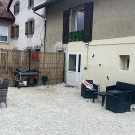 Charmant T2 avec grande terrasse entre lac & montagnes