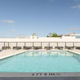 Voy House Wynwood with Rooftop Pool, hotel in Miami