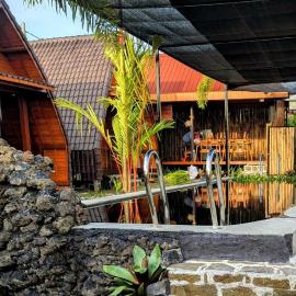 Pondok Kayu Canggu, hotel Dalung városában
