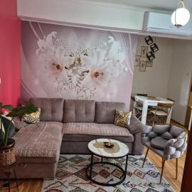 Fine Rest- Spacious & Cozy Apartment, hotel em Brčko