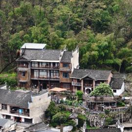 Fenghuang Xinsu Courtyard View GuestHouse