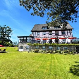 Boutique Hotel Restaurant Hollerather Hof, Hotel in Hellenthal