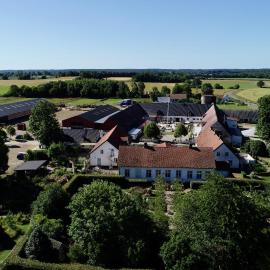 Svabesholms Kungsgårds B&B och Pensionat Stenshuvud, hotel em Kivik