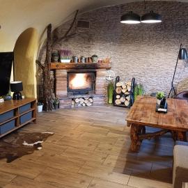 Apartament Studio11 "Cztery Pory Roku", hotelli kohteessa Złotoryja
