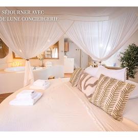 Cocoon - Romantic suite with spa - Downtown โรงแรมในปงตาร์ลีเย