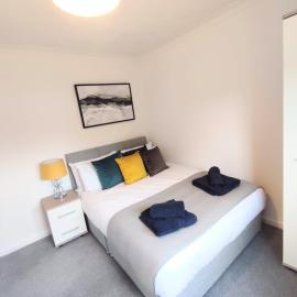 Conway Gardens 4-Bedroom House, hotel in Longbenton