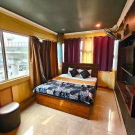 Hotel Heavens, hotel din Dum-Dum Junction