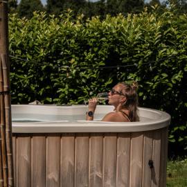 Luxe tinyhouse voor 2 personen met hottub, hotel u gradu Mersen