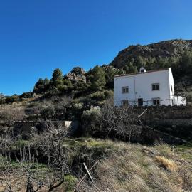 Casa Rural con chimenea y terraza en Vélez Rubio, hotell sihtkohas Vélez-Rubio