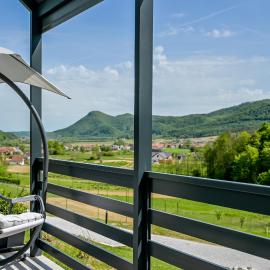 Vineyard Home with Jacuzzi & BBQ, Pet Friendly by Destination GREEN Croatia โรงแรมในMargečani