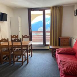 Studio cabine 4 pers, balcon, pied des pistes, ascenseur - FR-1-557A-1
