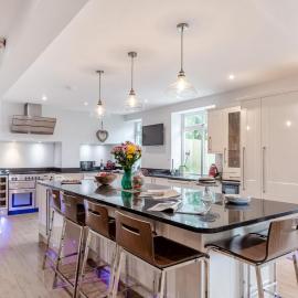 6 Bed in Menston oc-w32974
