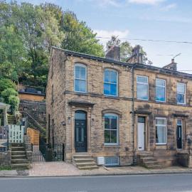 3 Bed in Holmfirth oc-cesta