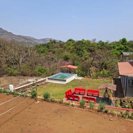 Girijalsrushti Pool Villa, hotel din Kolvan