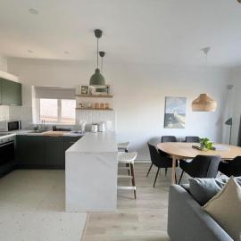 Stylish City Retreat - sleeps 6