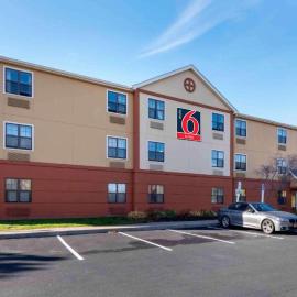 Studio 6 Corporate Extended Stay Rochester Henrietta NY, hotel u gradu 'Ridgeland'