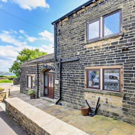 5 Bed in Halifax oc-96061, hotel in Sowerby Bridge