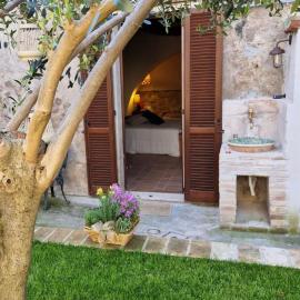 Il Lanternone - Casa nel Borgo di Acquasparta, hotel v destinácii Acquasparta
