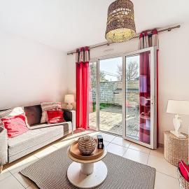Holiday Home Maison Kerlosquet by Interhome