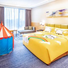 Holiday Inn Neijiang Riverside by IHG, hotel en Neijiang