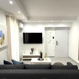 Central Suites Aegina 4, hotel di Aegina Town