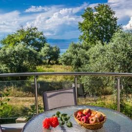Bivas Apartments, готель у місті Ліменас