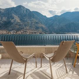 Mare Vista Kotor - Elegant Sea View Loft