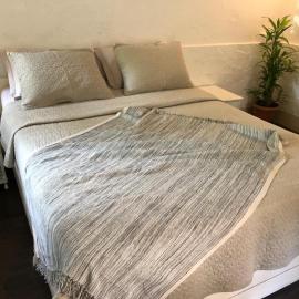 Cosy studio at Delphi bungalow, hotel in Mumbai