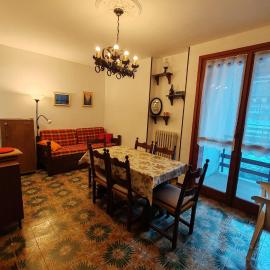 Grazioso appartamento in montagna, hotel u gradu Balme