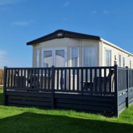 Merlin's Retreat, West Sands, Hotel in Selsey