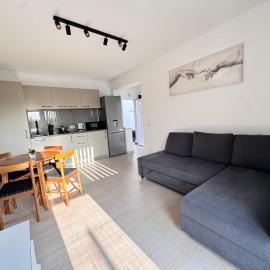 Studio in 2 Mai,Quiet,Spacious,Garden,Separate Bedroom - Donilads Properties - Home Everywhere, khách sạn ở 2 Mai