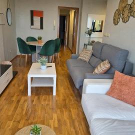 Viesnīca Apartamento Sandy - wifi, ascensor, vistas al Mar,Amplio y Acogedor pilsētā Lase