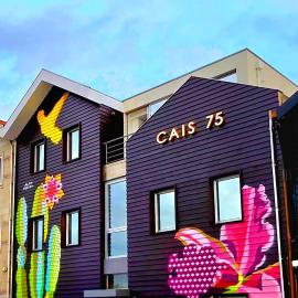 Cais 75 Studios & Suites, hotel in Aveiro