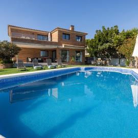 Blue Oasis Retreat by Fidalsa
