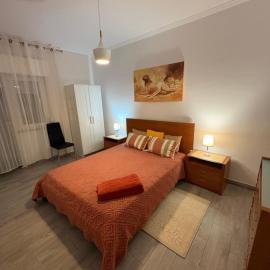 Quarto Espaçoso, hotel in Amora