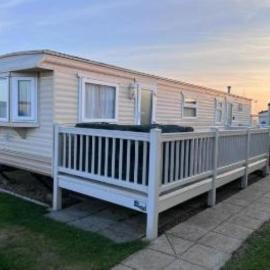 2-bed caravan sleeping up to 5 on the popular California Cliffs Holiday Park CHPC1