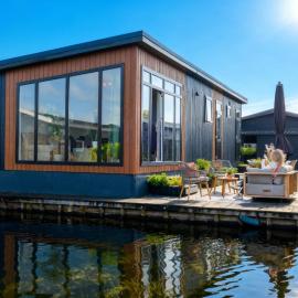 Joy of Giethoorn، فندق في خيتهورن