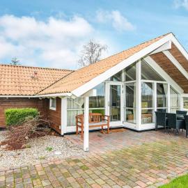 8 person holiday home in Sydals-By Traum