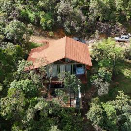 Chalé Caminho das Pedras- Cachoeira Privativa