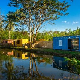Lakeside Cargo in Blue - A Cozy Container Stay