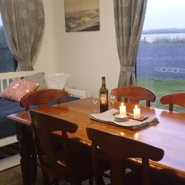 Riverview Coastal Retreat Sleeps 6 Walk to Beach Great Ocean Road, hotel en Peterborough