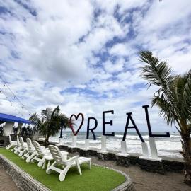 Appleton Little Paradise Beach Resort & Restaurant REAL QUEZON, hotel em Real