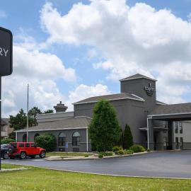 Country Inn & Suites by Radisson, Greenfield, IN，格林菲爾德的飯店