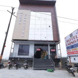 Hotel Carnival, hotel em Bāghpat