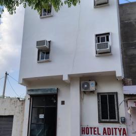 Hotel Aditya Bikaner, hotel v destinaci Deshnoke