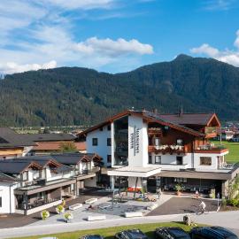 Harmls Aparthotel, hotel a Flachau