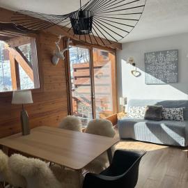 Appartement 2 chambres Chalet LE HAMEAU DES ECRINS Puy-Saint-Vincent 1800 au pied des pistes