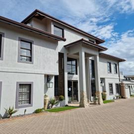 Balmoral Lodge, hotelli kohteessa Bellville
